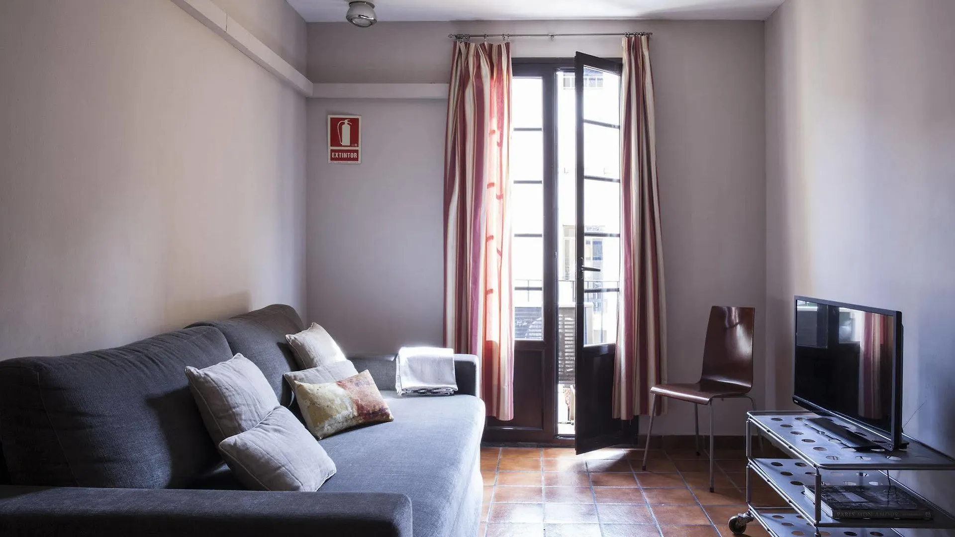 Ainb Las Ramblas-Guardia Apartments Βαρκελώνη